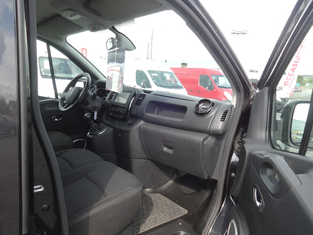 OPEL VIVARO FOURGON - vue 1