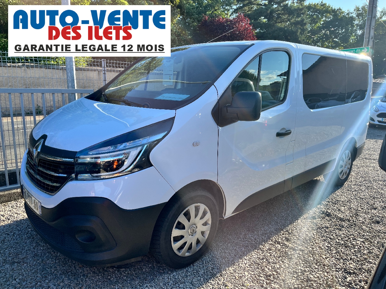 RENAULT TRAFIC COMBI