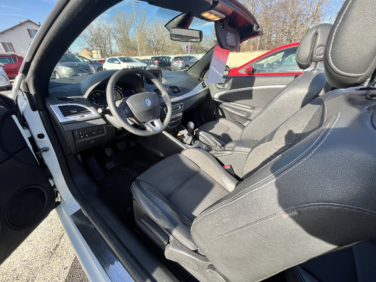 RENAULT MEGANE III CC - vue 1