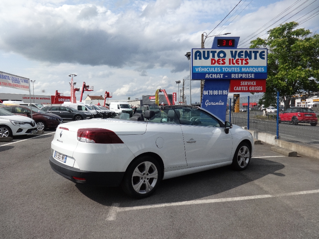 RENAULT MEGANE III CC - vue 1