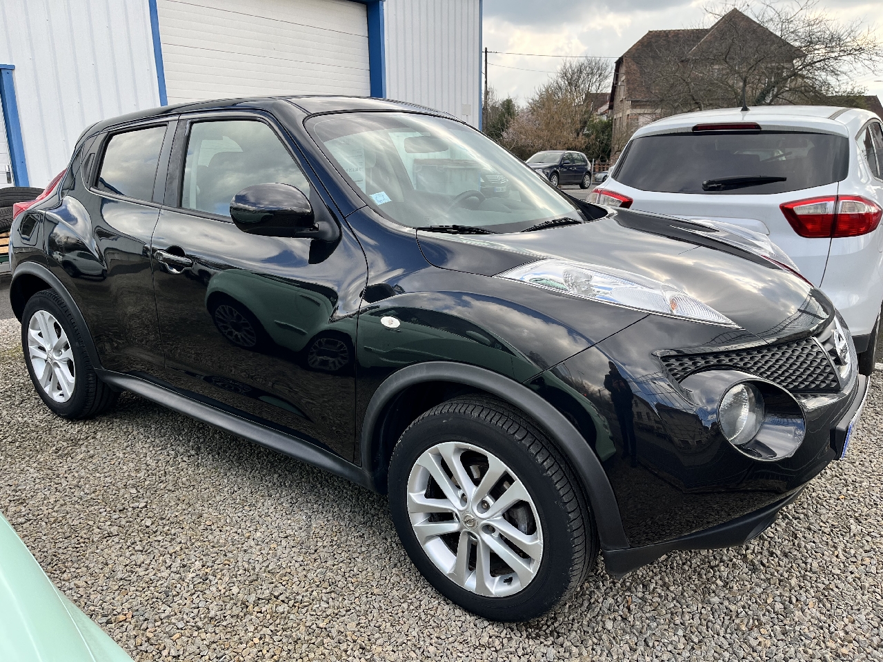 NISSAN JUKE