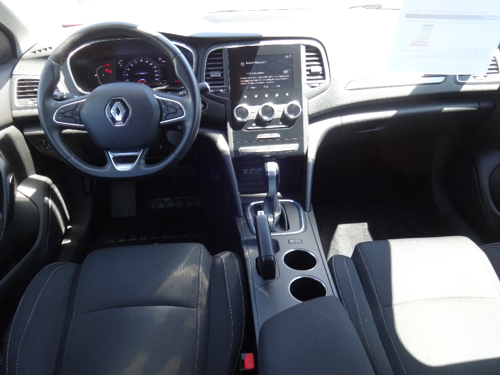 RENAULT MEGANE IV - vue 1