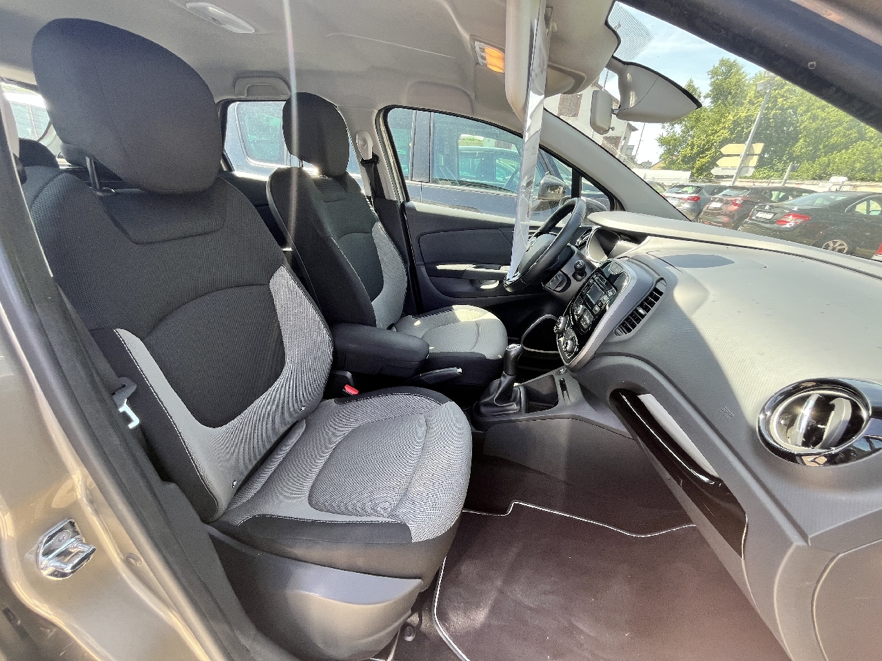 RENAULT CAPTUR - vue 1