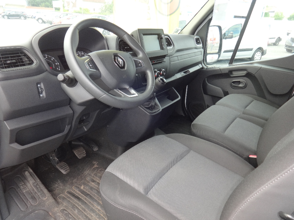 RENAULT MASTER FOURGON - vue 1