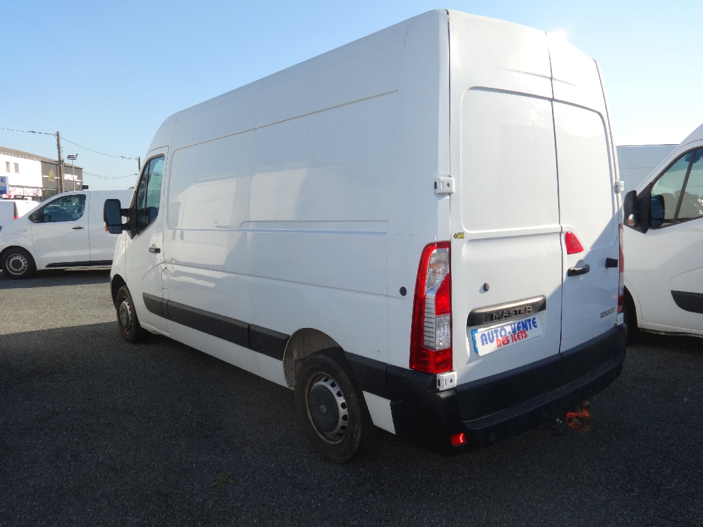 RENAULT MASTER FOURGON - vue 1