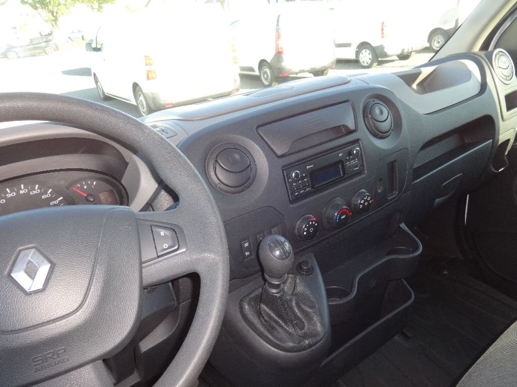 RENAULT MASTER FOURGON - vue 1