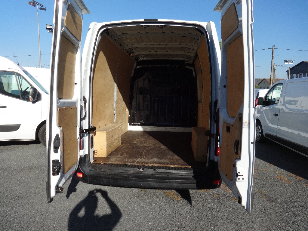 RENAULT MASTER FOURGON - vue 1
