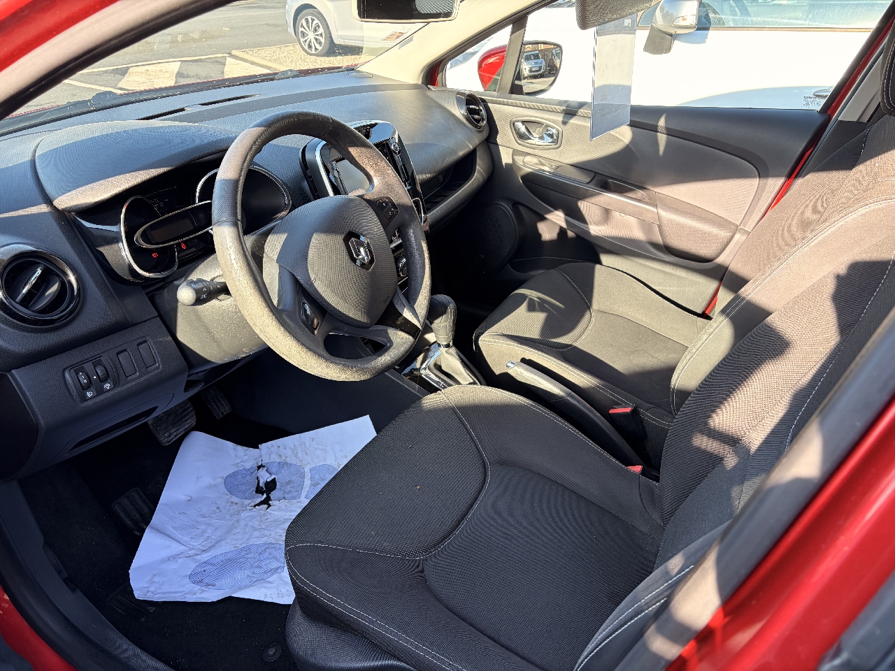 RENAULT CLIO IV - vue 1