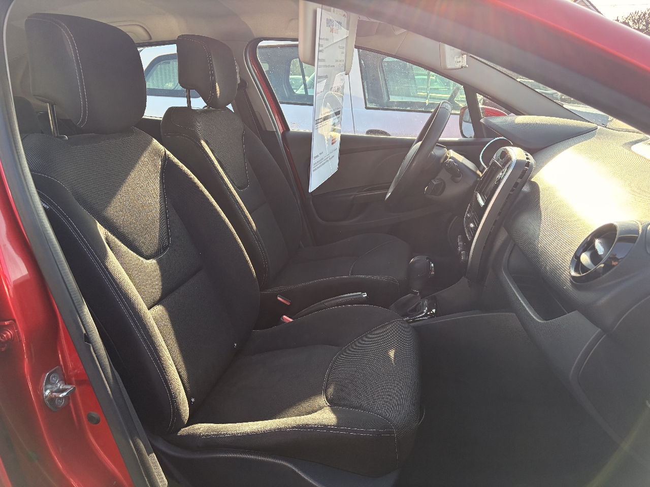 RENAULT CLIO IV - vue 1