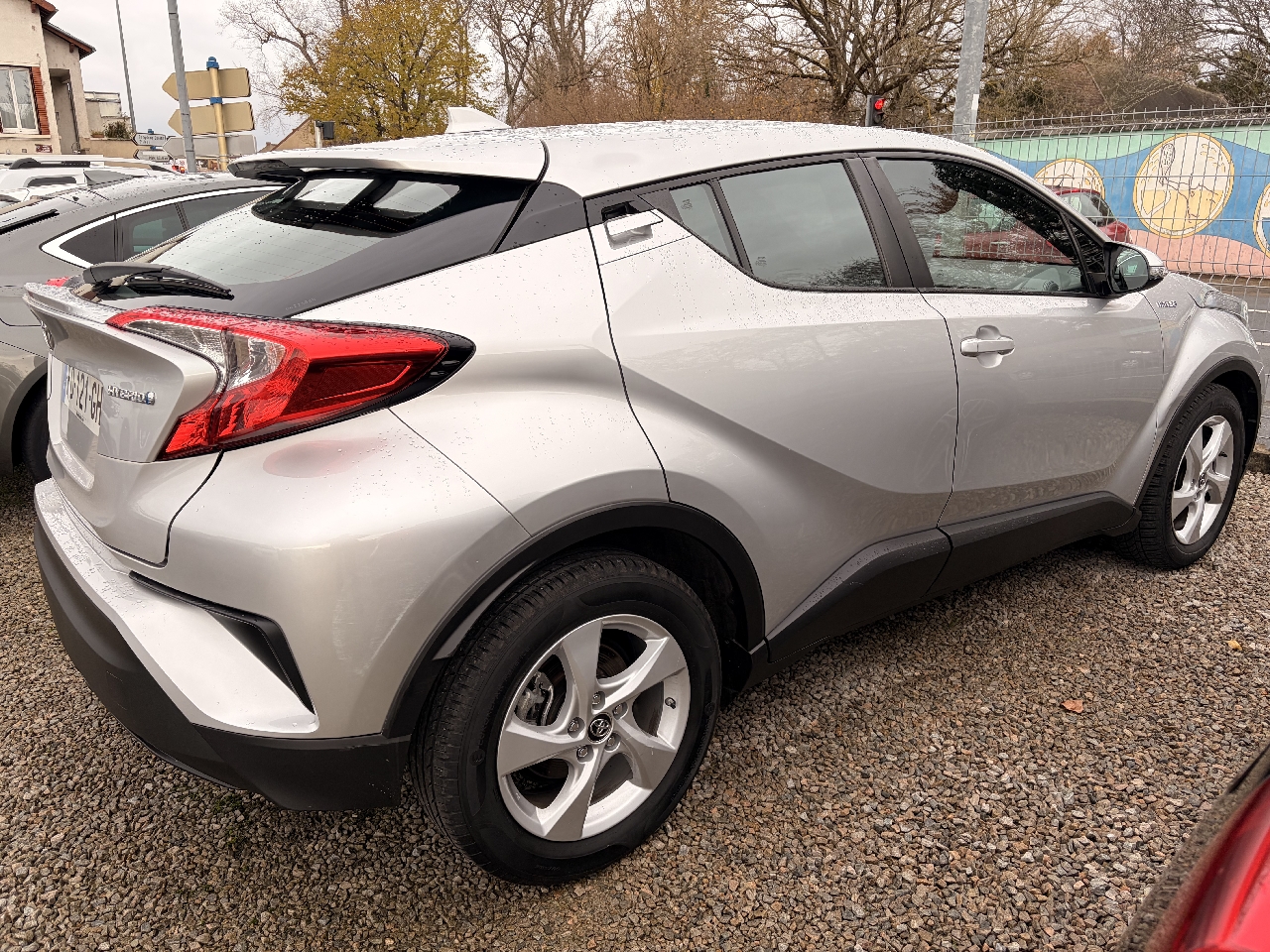 TOYOTA C-HR HYBRIDE - vue 1