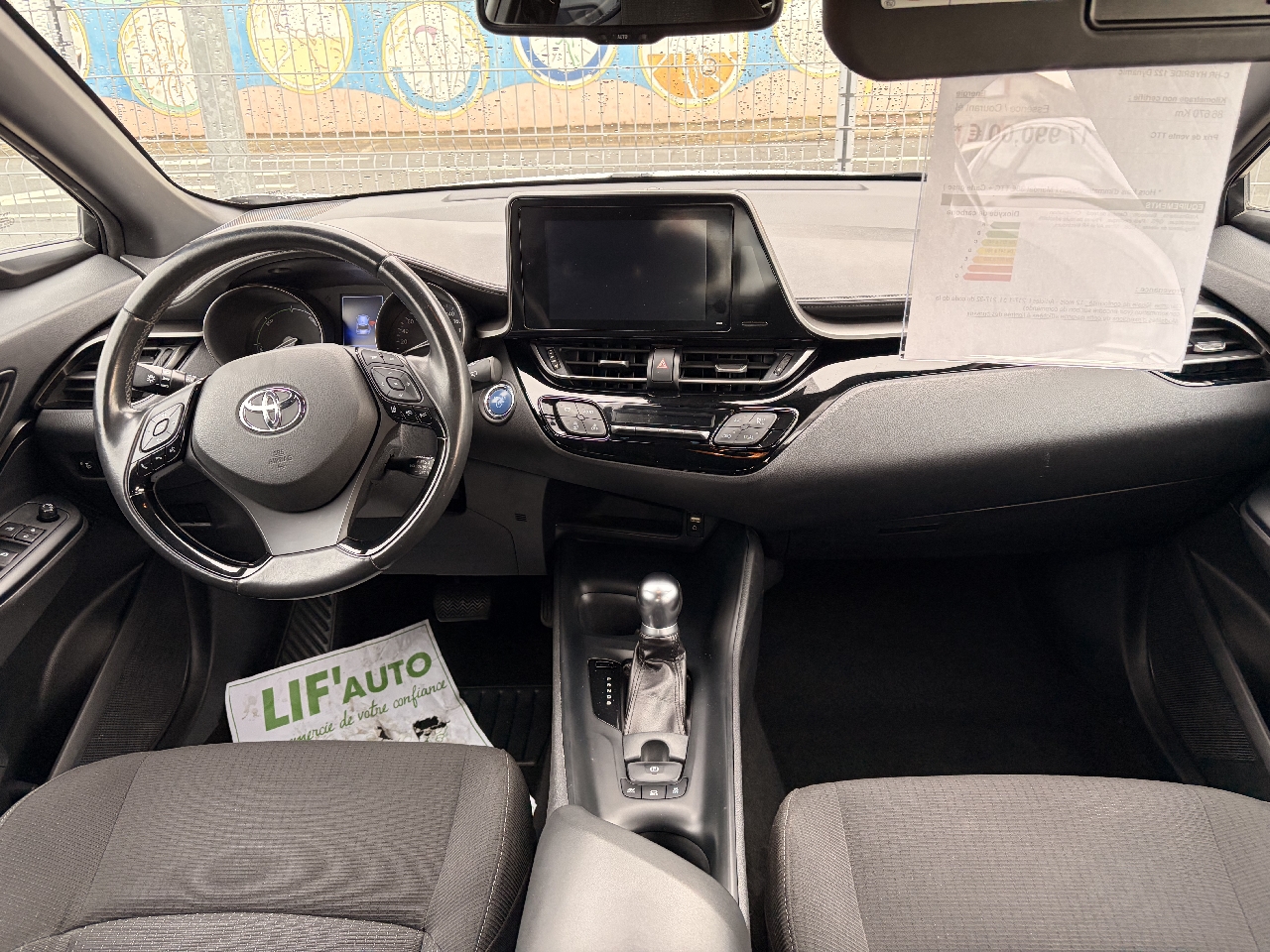 TOYOTA C-HR HYBRIDE - vue 1