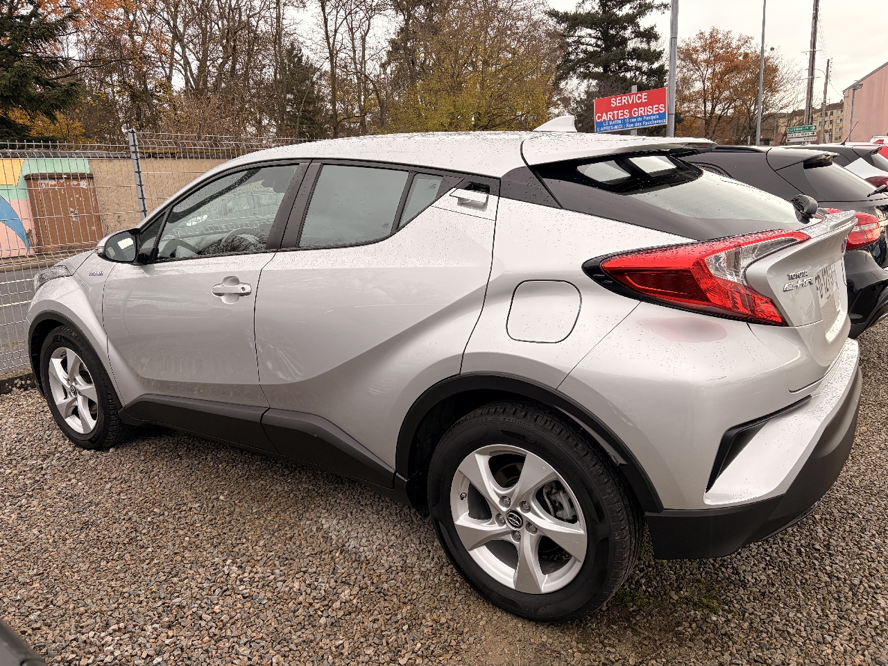 TOYOTA C-HR HYBRIDE - vue 1