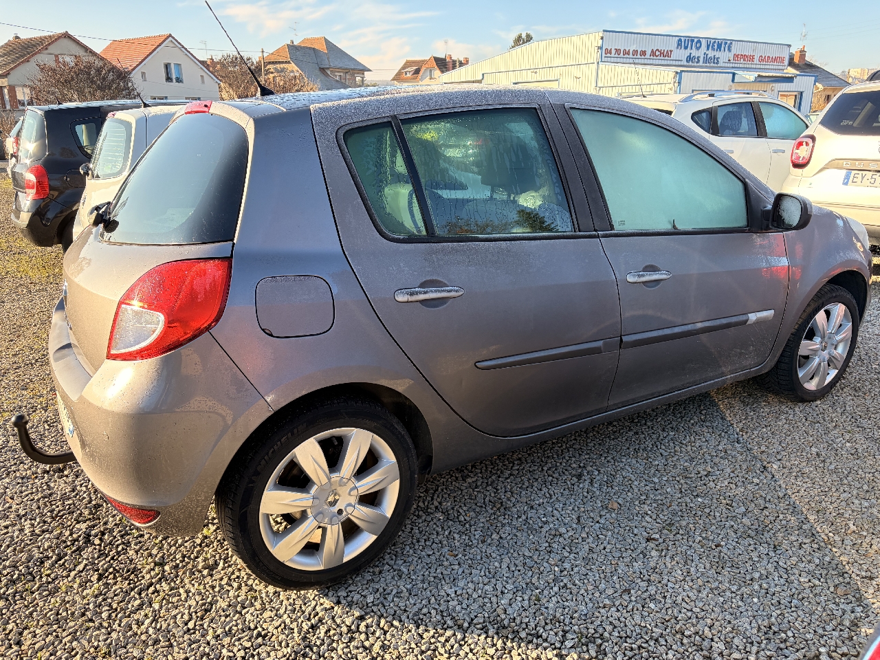 RENAULT CLIO III - vue 1