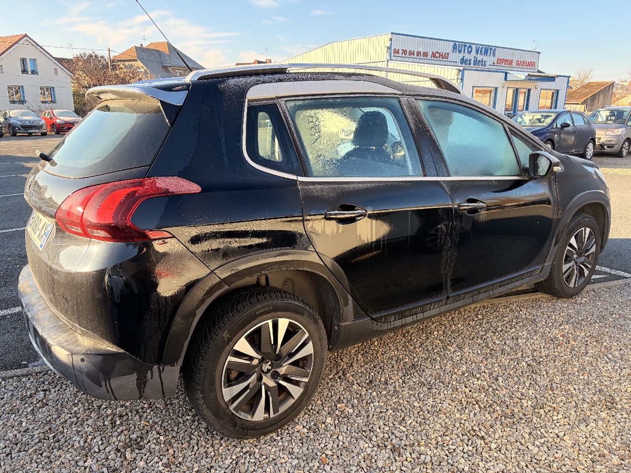 PEUGEOT 2008 - vue 1