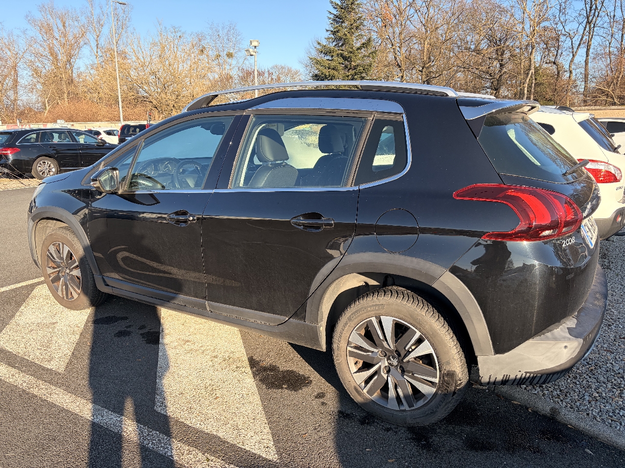 PEUGEOT 2008 - vue 1