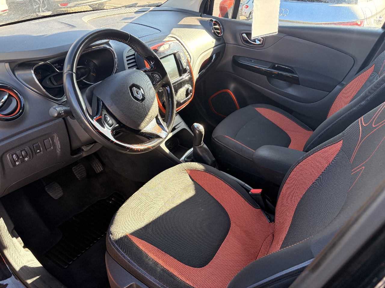 RENAULT CAPTUR - vue 1