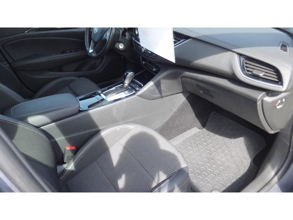 OPEL INSIGNIA SPORTS TOURER - vue 1