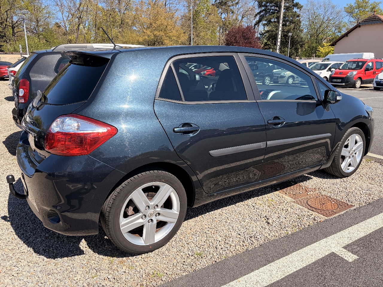 TOYOTA AURIS - vue 1