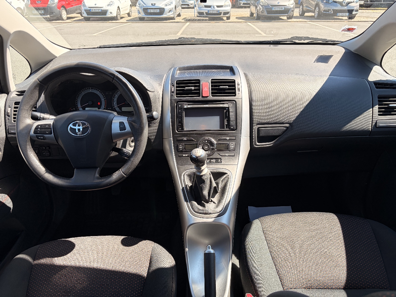 TOYOTA AURIS - vue 1
