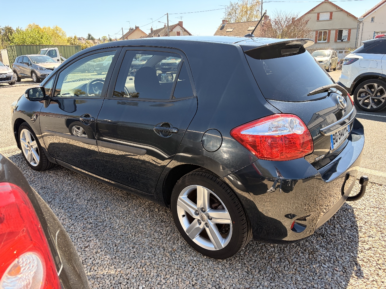 TOYOTA AURIS - vue 1