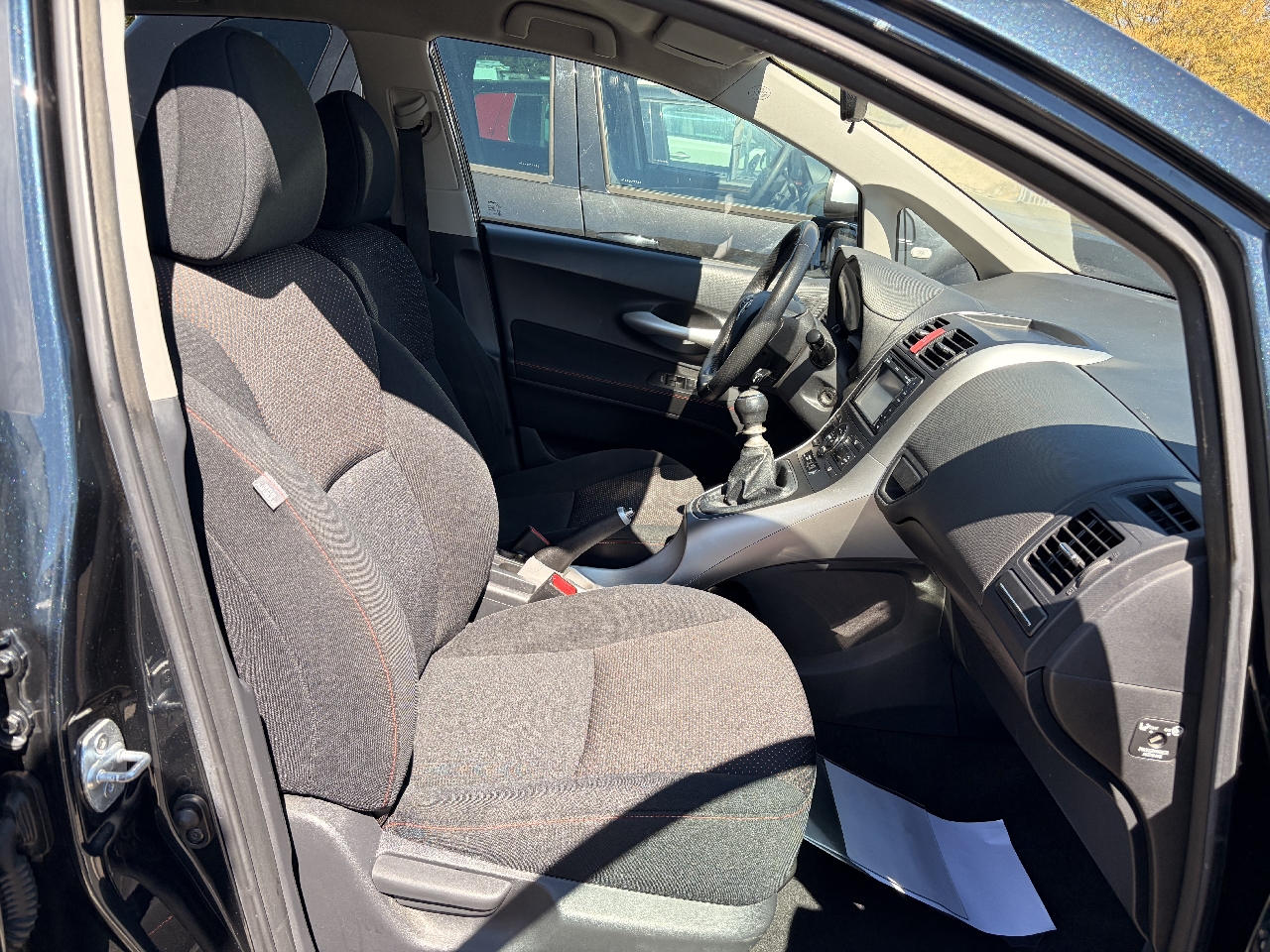 TOYOTA AURIS - vue 1