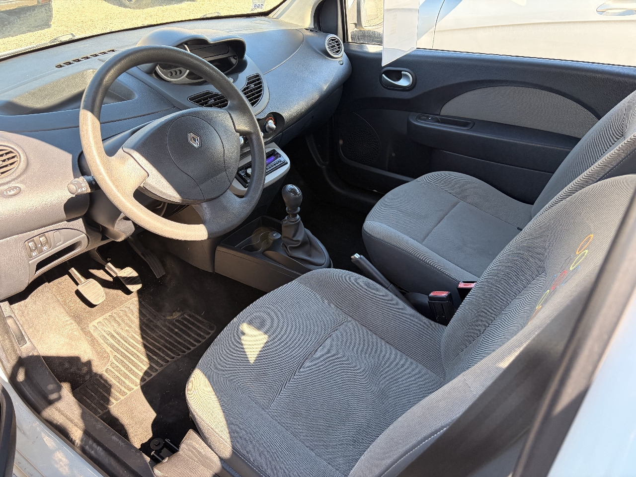 RENAULT TWINGO II - vue 1
