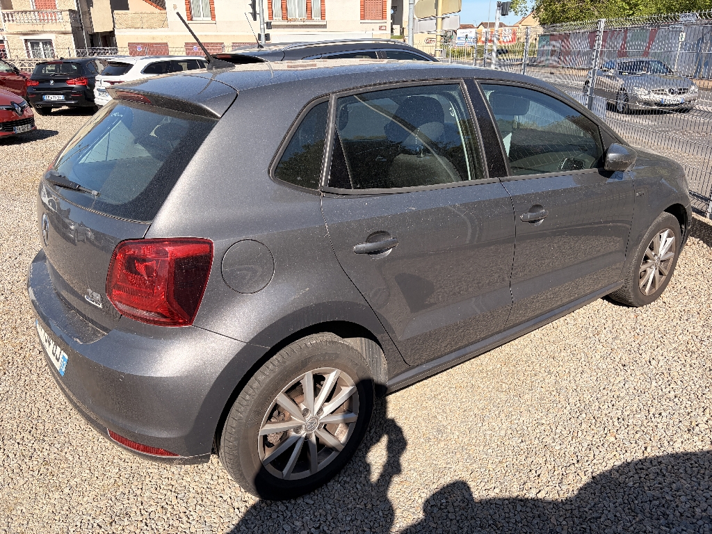 VOLKSWAGEN POLO - vue 1