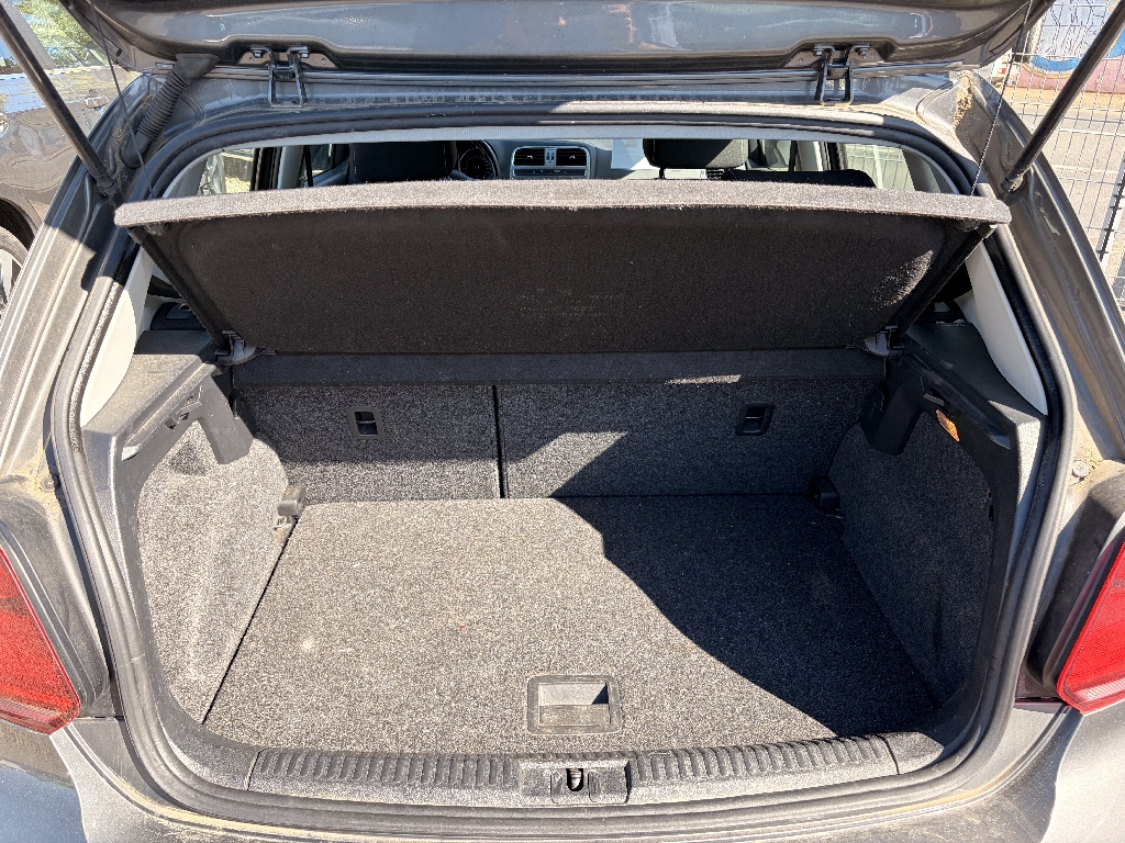 VOLKSWAGEN POLO - vue 1