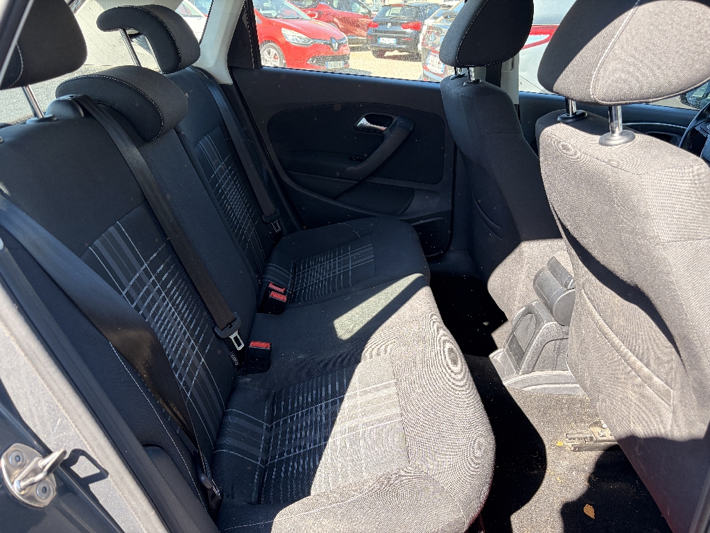 VOLKSWAGEN POLO - vue 1