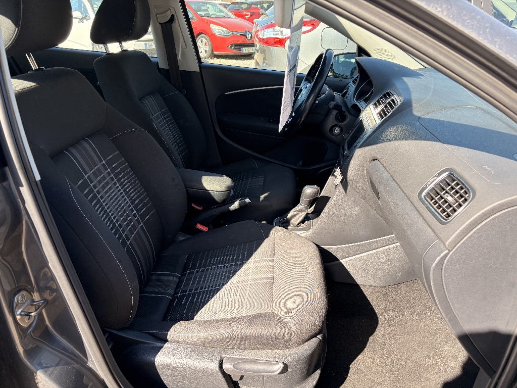 VOLKSWAGEN POLO - vue 1