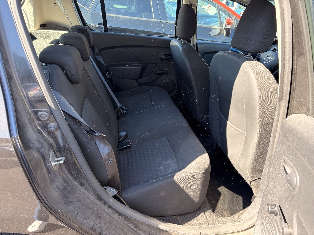 DACIA SANDERO - vue 1