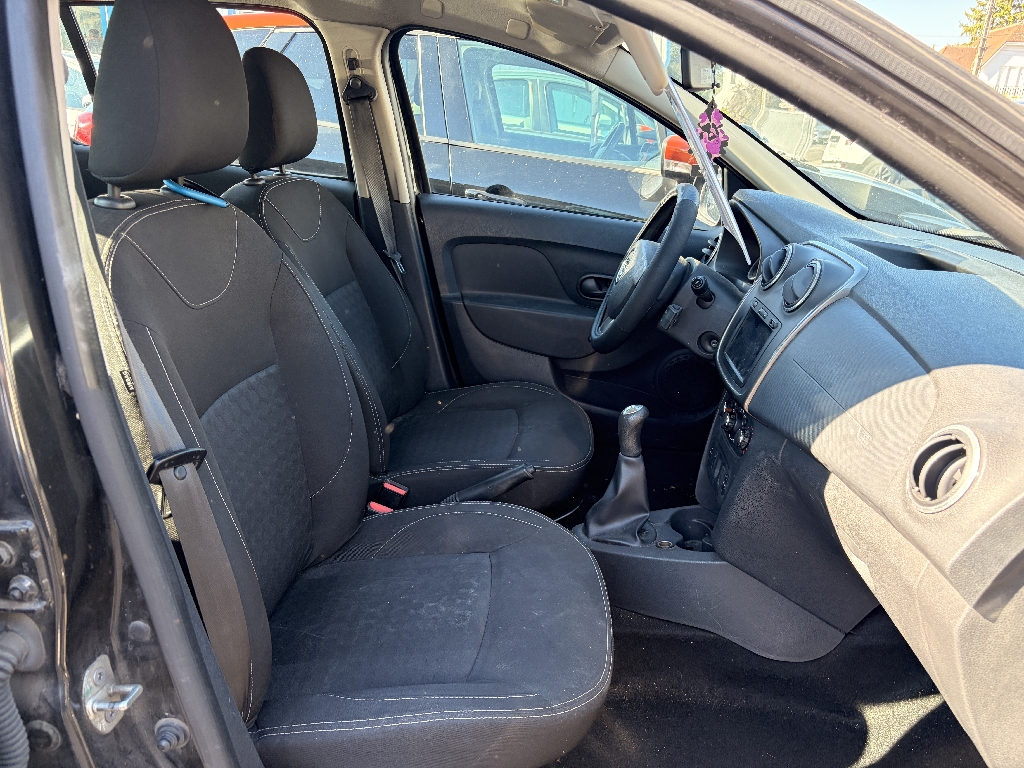 DACIA SANDERO - vue 1