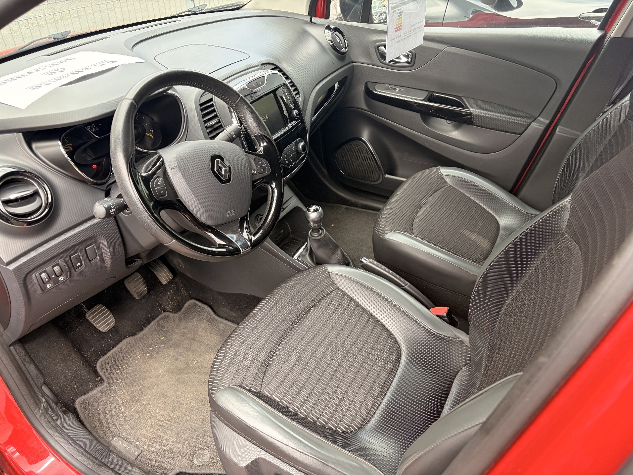 RENAULT CAPTUR - vue 1
