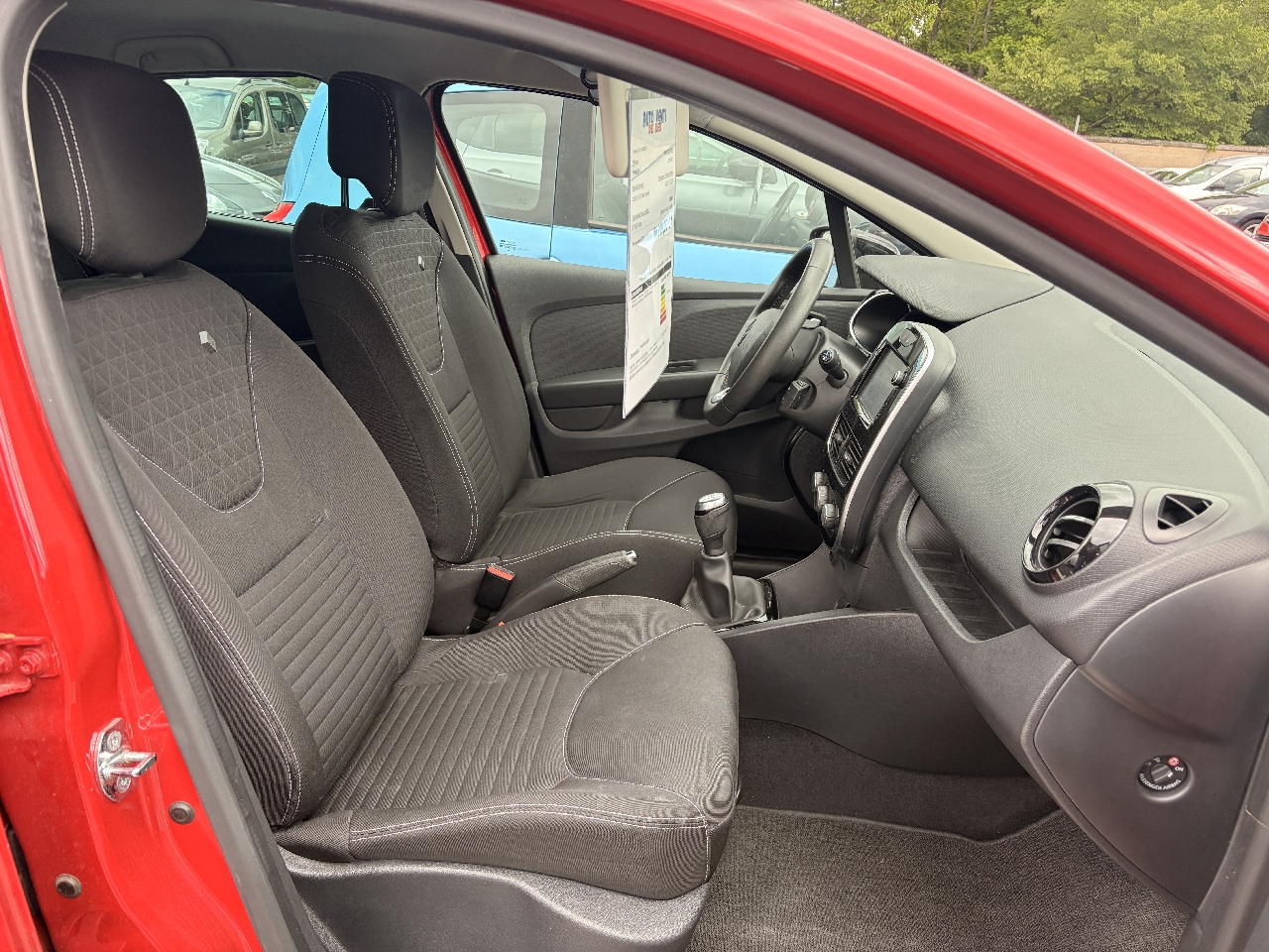 RENAULT CLIO IV - vue 1