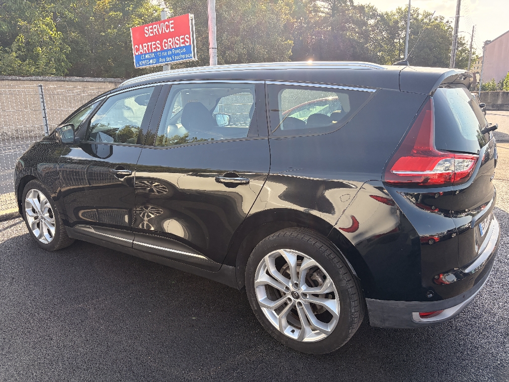 RENAULT GRAND SCENIC IV - vue 1