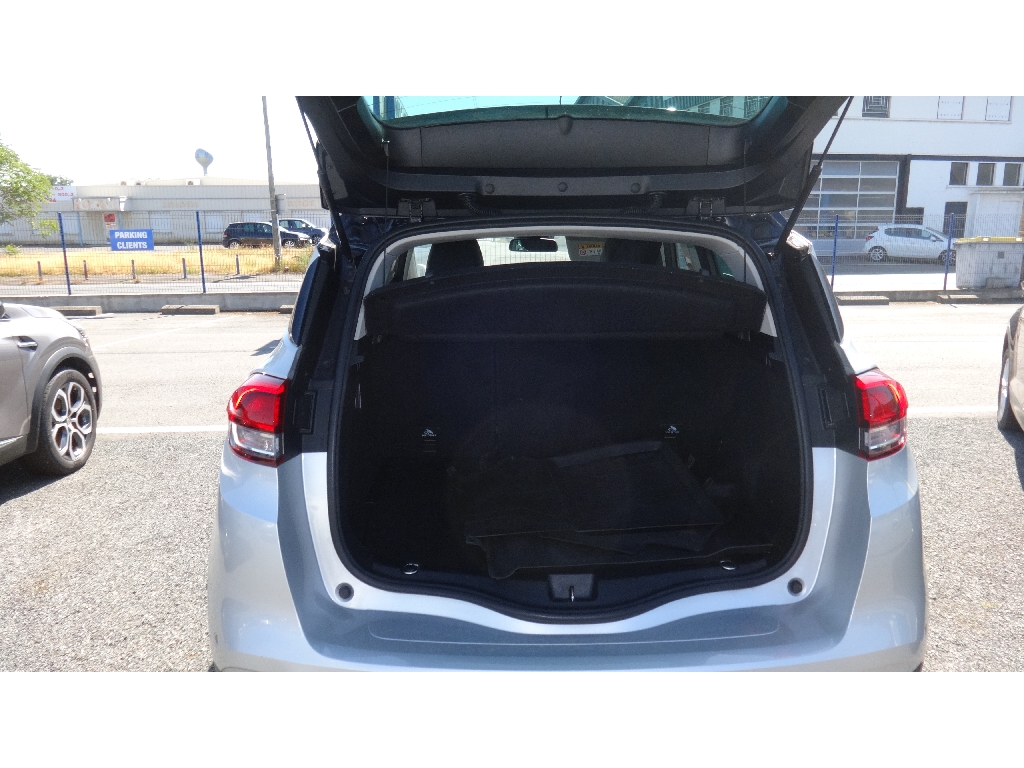 RENAULT SCENIC IV - vue 1