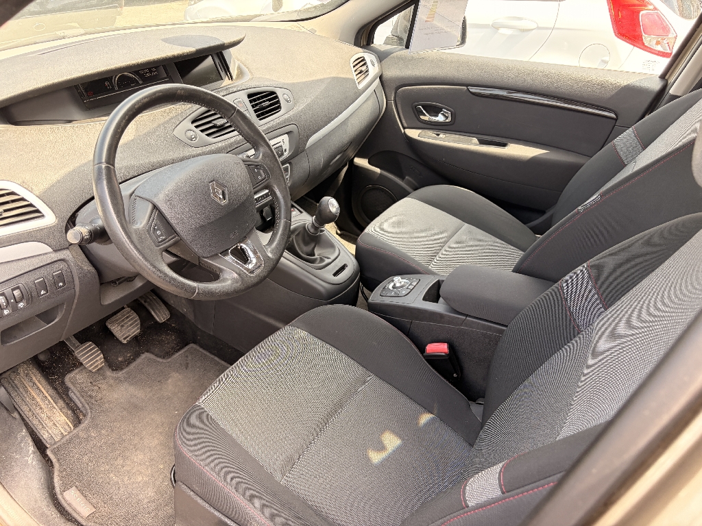 RENAULT SCENIC III - vue 1