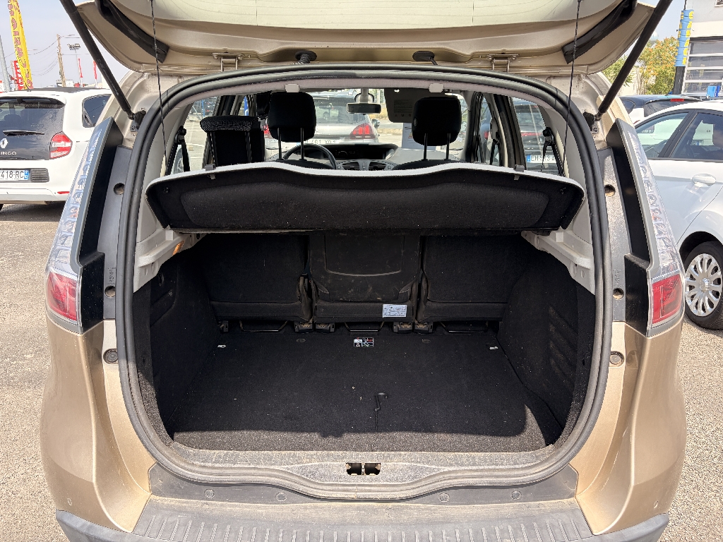 RENAULT SCENIC III - vue 1