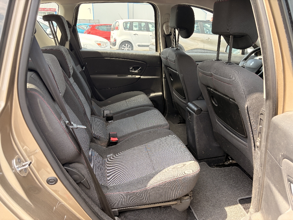RENAULT SCENIC III - vue 1