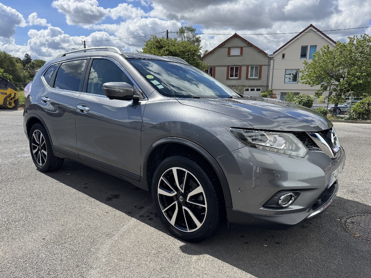 NISSAN X-TRAIL - vue 1
