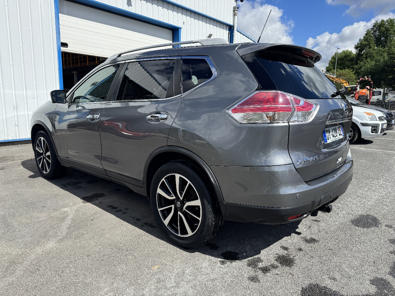 NISSAN X-TRAIL - vue 1