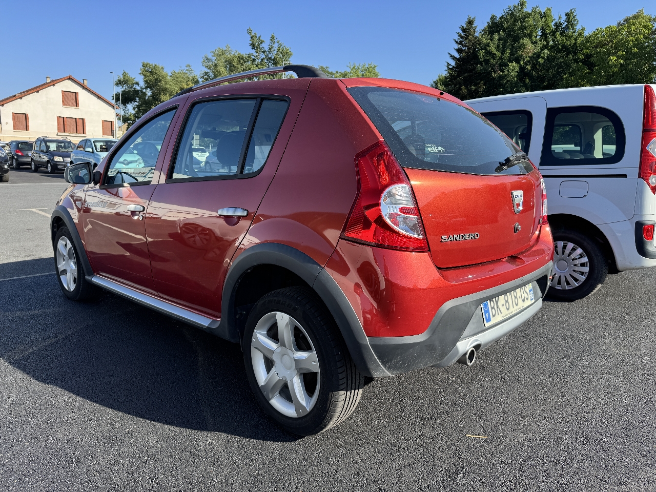 DACIA SANDERO - vue 1