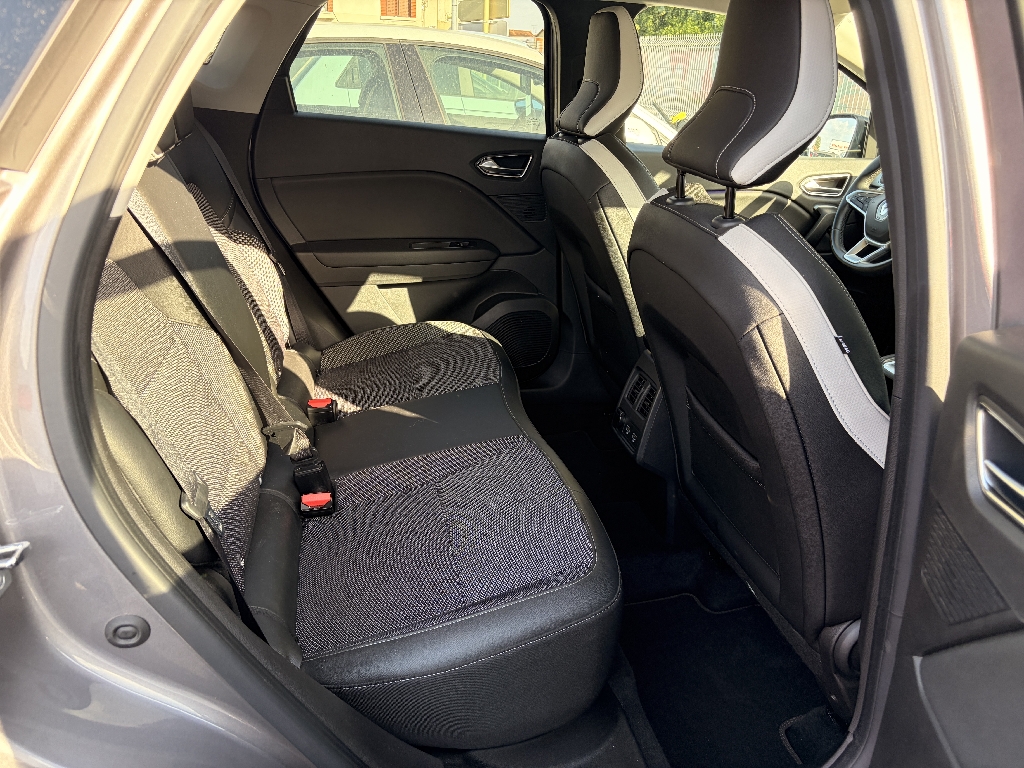 RENAULT CAPTUR - vue 1