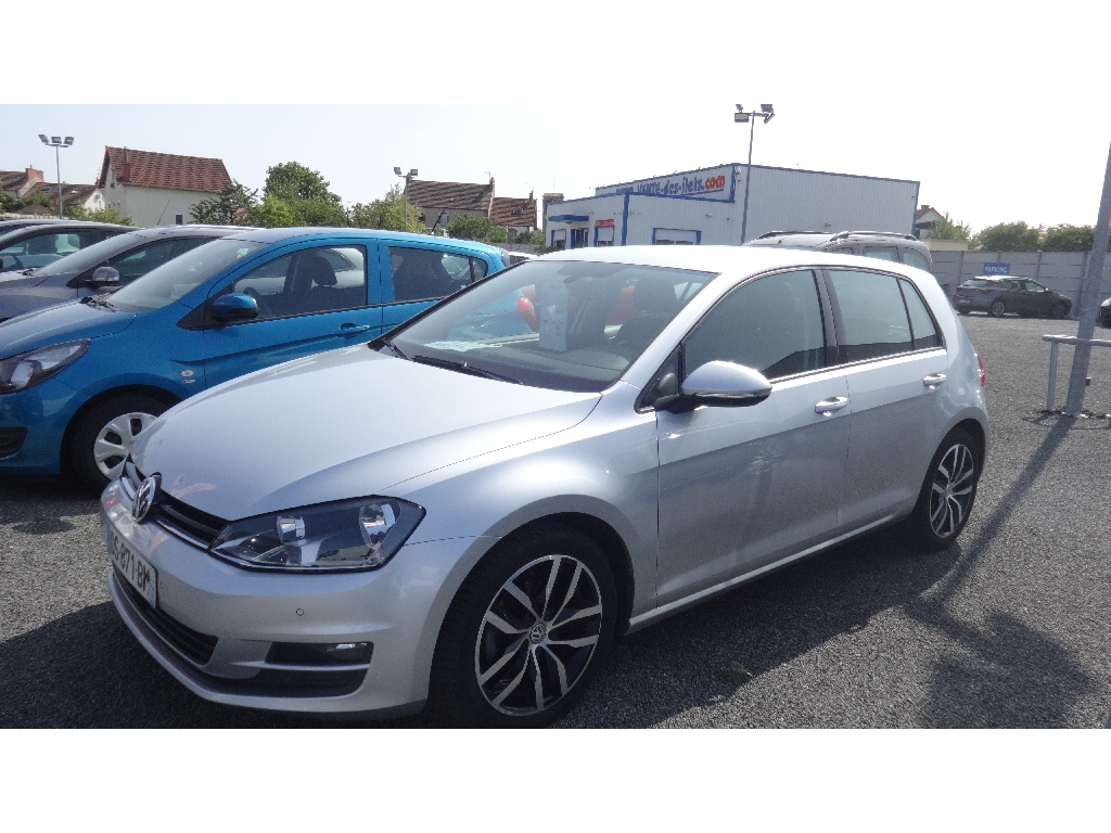VOLKSWAGEN GOLF VII