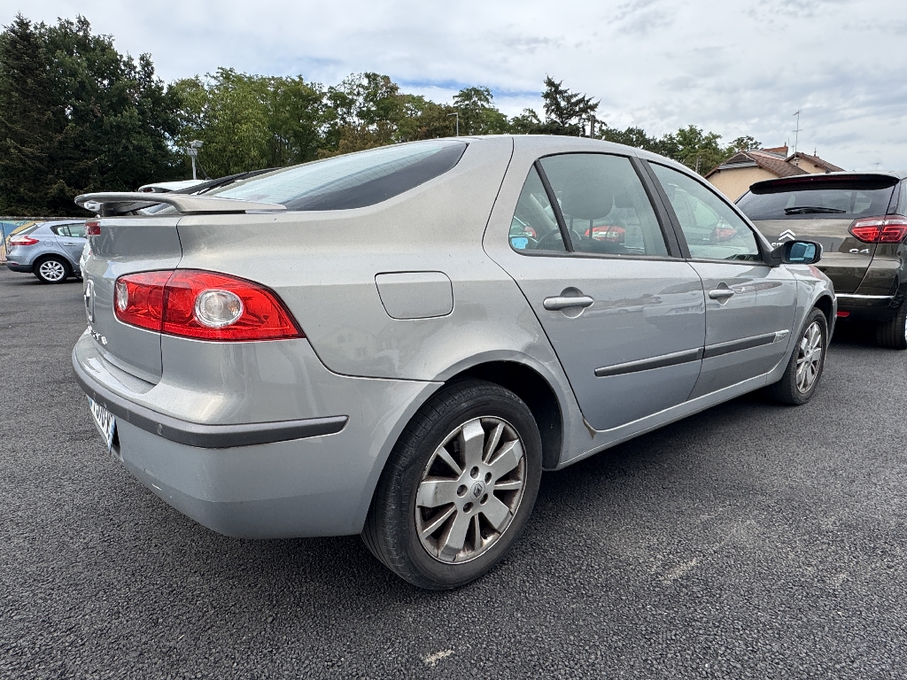 RENAULT LAGUNA II - vue 1