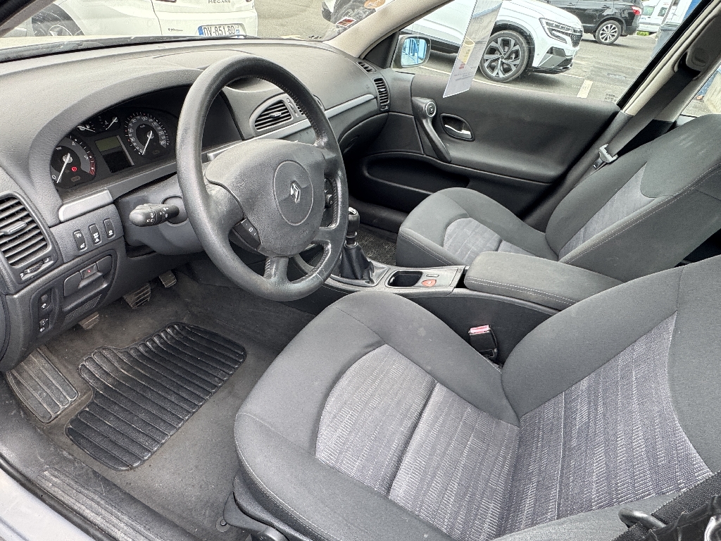 RENAULT LAGUNA II - vue 1
