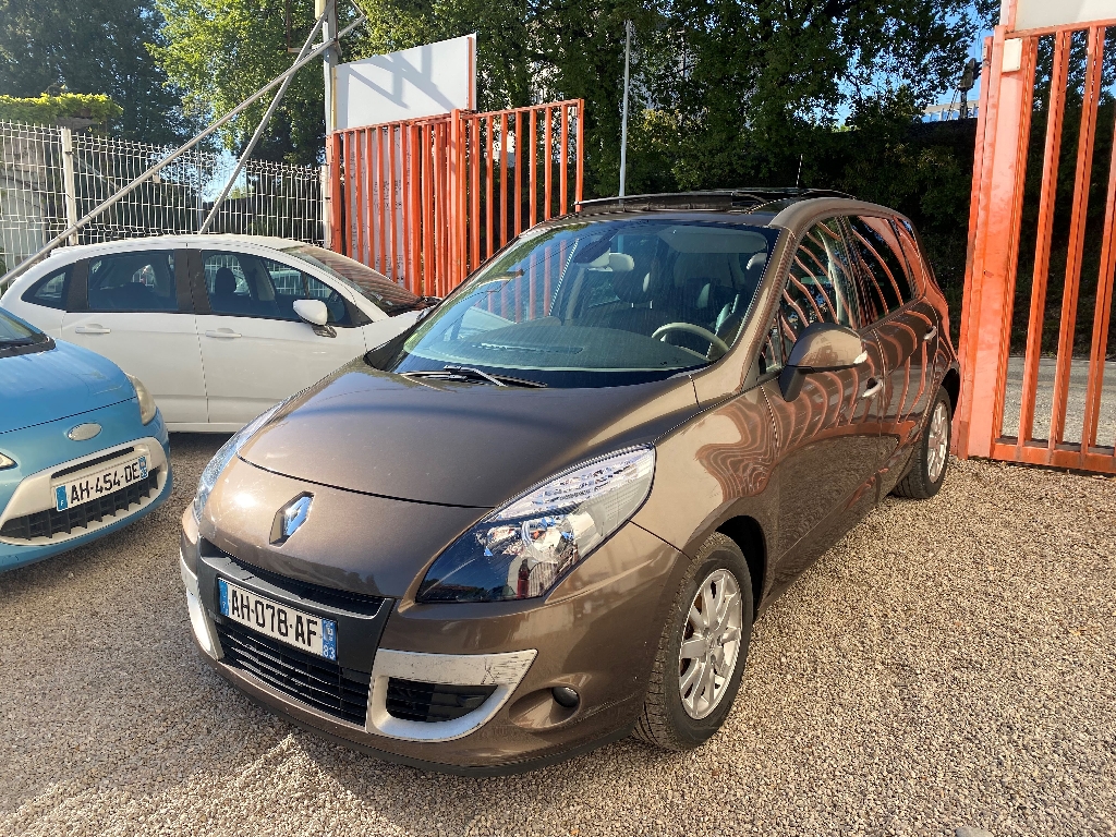 RENAULT SCENIC III - vue 1