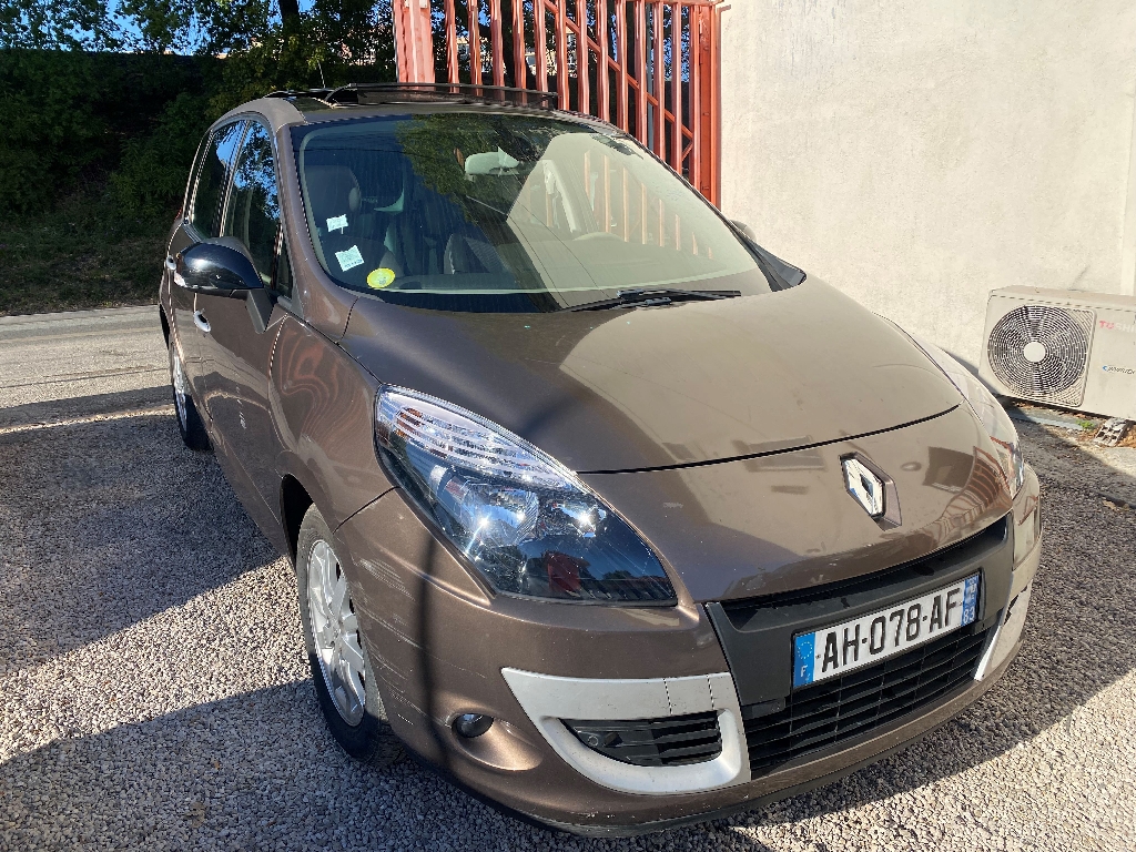 RENAULT SCENIC III - vue 1