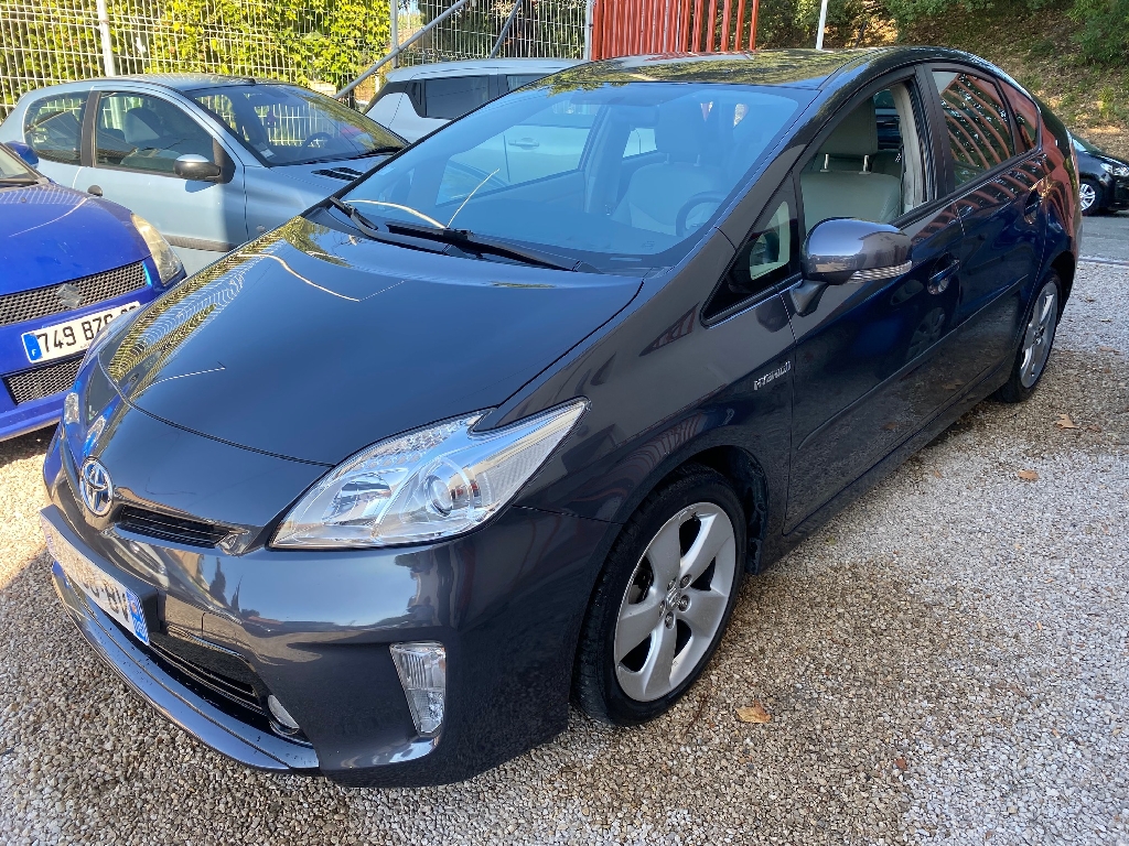 TOYOTA PRIUS MC