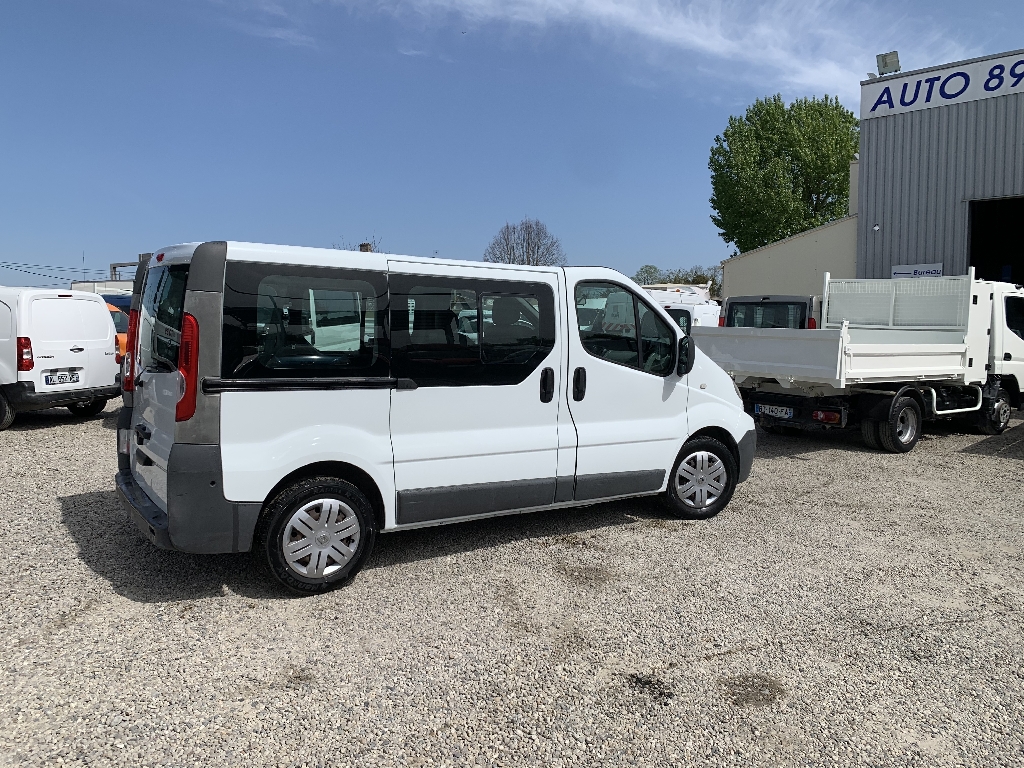 RENAULT TRAFIC - vue 1